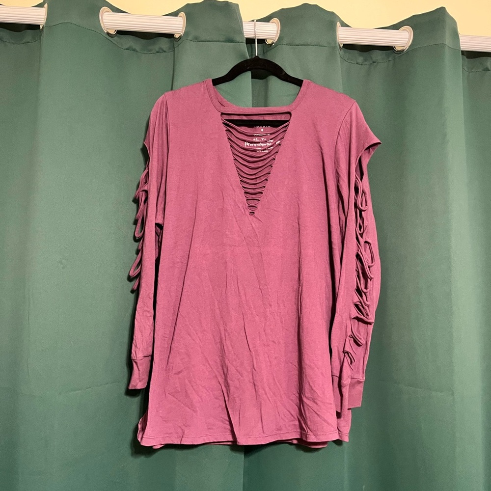 💜 Torrid Strappy Cutout Top – Size 3 💜